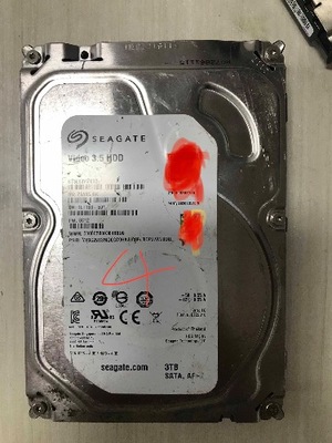 1T1.5T3T硬盤,海歐4老相機,三洋2429N收錄機,10位磁帶復錄機